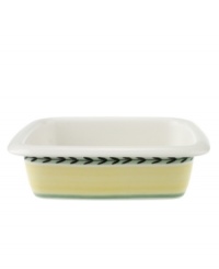 Serve your baked dishes with all the charm of the French countryside with this square baking dish from Villeroy & Boch. Serve your baked dishes with all the charm of the French countryside with this square baking dish from Villeroy & Boch.
