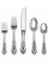 Posh elegance meets detailed charm with the Oval Prose Point place settings collection from Wallace. Perfect for an tabletop with traditional decor in mind. 5-piece place setting includes 1 dinner fork, 1 salad fork, 1 soup spoon, 1 teaspoon and 1 knife. Posh elegance meets detailed charm with the Oval Prose Point place settings collection from Wallace. Perfect for an tabletop with traditional decor in mind. 5-piece place setting includes 1 dinner fork, 1 salad fork, 1 soup spoon, 1 teaspoon and 1 knife.