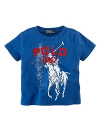 An essential cotton jersey tee is accented with a twill Polo RL 1967 applique and printed with a faded Big Pony design at the chest. An essential cotton jersey tee is accented with a twill Polo RL 1967 applique and printed with a faded Big Pony design at the chest.