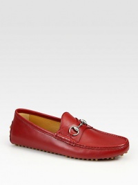 Leather driver silver horsebit hardware.Pebbled rubber sole with Gucci logo detailMade in Italy Leather driver silver horsebit hardware.Pebbled rubber sole with Gucci logo detailMade in Italy