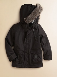 The perfect cold weather companion, this classic ski jacket has plenty of pockets for storage The perfect cold weather companion, this classic ski jacket has plenty of pockets for storage