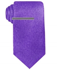 Subtle paisley provides a refined touch to this power tie from Alfani. Subtle paisley provides a refined touch to this power tie from Alfani.
