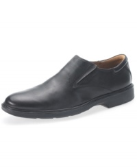 Cool and comfortable enough to bridge the work week and the weekend, these smooth plain toe loafers from Bostonian add the right amount of style and versatility to your everyday rotation of men's dress shoes. Cool and comfortable enough to bridge the work week and the weekend, these smooth plain toe loafers from Bostonian add the right amount of style and versatility to your everyday rotation of men's dress shoes.