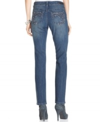 Look your slimmest in Style&co's petite straight-leg jeans, featuring a versatile medium wash and a special tummy-smoothing panel at the front.