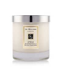 Vanilla & Anise, the latest fragrance from the World of Jo Malone™, transports you to the floral landscape of Madagascar and captures the fleeting moment of the blossoming rare vanilla orchid. The Vanilla & Anise Home Candle infuses any room with evocative scent and lasts for hours. An everyday luxury, it brings warmth to any environment.