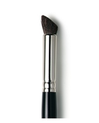 Laura Mercier Angled Eye Colour Brush is a 100% natural brush designed for overall colour application & blending. Place eye colour exactly where you want it - the bristle surface is cut at an angle allowing you to hold the brush & see your work. Laura Mercier Angled Eye Colour Brush is a 100% natural brush designed for overall colour application & blending. Place eye colour exactly where you want it - the bristle surface is cut at an angle allowing you to hold the brush & see your work.