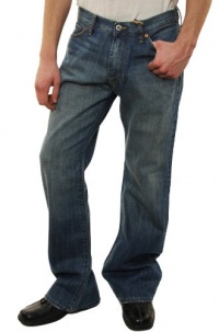Lucky Brand Men's Relaxed Bootleg Lowrise Boot Cut Blue Jeans Lucky Brand Men's Relaxed Bootleg Lowrise Boot Cut Blue Jeans