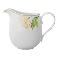 The Green Garland collection is composed of pure white fine china. Each piece features a light, fresh floral treatment in soft shades of green and yellow. Shape is always important and Villeroy & Boch, offering tableware pieces in this collection in round or oblong to create a decidedly modern approach. The Green Garland collection is composed of pure white fine china. Each piece features a light, fresh floral treatment in soft shades of green and yellow. Shape is always important and Villeroy & Boch, offering tableware pieces in this collection in round or oblong to create a decidedly modern approach.
