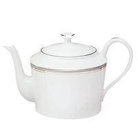 Philippe Deshoulieres Limoges china is a French based family company dating back to 1826. Deshoulieres is known for luxury porcelain and dinnerware; beautiful porcelain that moves with the times with taste and nobility. The Deshoulieres philosophy encompasses design with high standards and audacity to accompany you in your most precious moments: formal occasions, weddings or simply to enhance your home everyday in the most beautiful way. Philippe Deshoulieres Limoges china is a French based family company dating back to 1826. Deshoulieres is known for luxury porcelain and dinnerware; beautiful porcelain that moves with the times with taste and nobility. The Deshoulieres philosophy encompasses design with high standards and audacity to accompany you in your most precious moments: formal occasions, weddings or simply to enhance your home everyday in the most beautiful way.