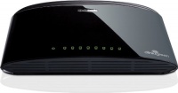 D-Link 8-Port Gigabit 16 Gbps Desktop Switch (DGS-1008G) D-Link 8-Port Gigabit 16 Gbps Desktop Switch (DGS-1008G)
