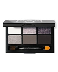 Ready for wrapping, Bobbi Brown's Black Pearl Eye Palette was made for party-luxe eyes. Six velvety rich shades were handpicked to help you create dramatically smokey looks with mesmerizing shimmer (depending on how they're applied). Includes a Mini Dual Ended Shadow/Liner Brush for precise application wherever you go. Ready for wrapping, Bobbi Brown's Black Pearl Eye Palette was made for party-luxe eyes. Six velvety rich shades were handpicked to help you create dramatically smokey looks with mesmerizing shimmer (depending on how they're applied). Includes a Mini Dual Ended Shadow/Liner Brush for precise application wherever you go.