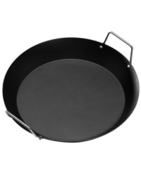 Introduce new taste, exotic spices & rich flavors into your home. This carbon steel paella pan is the perfect starting ground for the Spanish favorite with a classic design that features sturdy metal handles for easy transporting and quick serving.