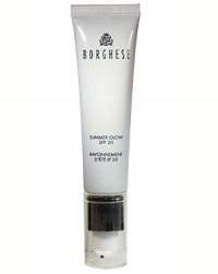 Summer Glow Tinted Moisturizer SPF 20 gently kisses the skin with a healthy radiance and a touch of protective moisture. A lightweight moisturizer tinted with just the right amount of color and coverage to even out tone and provide a flawless finish. Summer Glow Tinted Moisturizer SPF 20 gently kisses the skin with a healthy radiance and a touch of protective moisture. A lightweight moisturizer tinted with just the right amount of color and coverage to even out tone and provide a flawless finish.