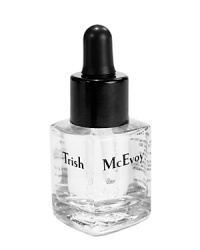 A drop or two of Trish McEvoy's transparent waterproofing elixir converts powdered eye shadow into a liquid eye liner and seals the line to make it last. A drop or two of Trish McEvoy's transparent waterproofing elixir converts powdered eye shadow into a liquid eye liner and seals the line to make it last.