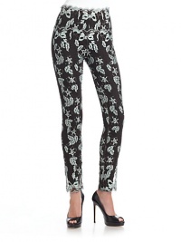 THE LOOKContrast bow and leaf patterned laceScalloped lace at waistSkinny fitSoft knit liningTHE FITRise, about 8Inseam, about 34THE MATERIAL64% silk/36% polyesterFully linedCARE & ORIGINDry cleanMade in ItalyModel shown is 5'10 (177cm) wearing US size 4. THE LOOKContrast bow and leaf patterned laceScalloped lace at waistSkinny fitSoft knit liningTHE FITRise, about 8Inseam, about 34THE MATERIAL64% silk/36% polyesterFully linedCARE & ORIGINDry cleanMade in ItalyModel shown is 5'10 (177cm) wearing US size 4.
