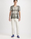 Remarkably soft cotton v-neck finished with an abstract check-pattern print.V-neckCottonMachine washMade in Italy