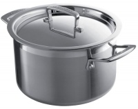 Le Creuset 3-Ply Stainless-Steel 6-1/3-Quart Covered Casserole Le Creuset 3-Ply Stainless-Steel 6-1/3-Quart Covered Casserole