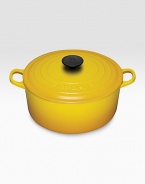 Crafted from heavy stoneware, Le Creuset cookware is the ultimate ingredient for chefs and home cooks worldwide. With its recessed-edge lid, this enameled cast iron oven masters slow cooking, evenly distributing and retaining heat.