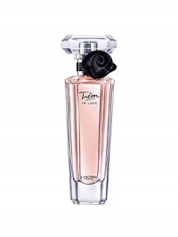 Discover Lancôme's newest fragrance sensation that captures the spirit of the first moment of love. Nectarine accord and bergamot enchant with a radiant burst of youth. Turkish rose essence and jasmine reveal your feminine side. Cedarwood and musk creates a warm, modern effect. 1 oz Discover Lancôme's newest fragrance sensation that captures the spirit of the first moment of love. Nectarine accord and bergamot enchant with a radiant burst of youth. Turkish rose essence and jasmine reveal your feminine side. Cedarwood and musk creates a warm, modern effect. 1 oz