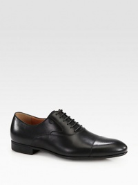 Black leather with embossed interlocking G detail.Rubber soleMade in Italy Black leather with embossed interlocking G detail.Rubber soleMade in Italy
