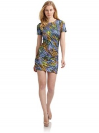 THE LOOKAllover abstract printShort sleevesShirring along side seamBack keyholePullover styleTHE FITAbout 32 from shoulder to hemTHE MATERIAL93% viscose/7% elasticCARE & ORIGINDry cleanMade in USAModel shown is 5'10½ (179cm) wearing US size Small. THE LOOKAllover abstract printShort sleevesShirring along side seamBack keyholePullover styleTHE FITAbout 32 from shoulder to hemTHE MATERIAL93% viscose/7% elasticCARE & ORIGINDry cleanMade in USAModel shown is 5'10½ (179cm) wearing US size Small.