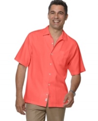 The last thing you want to worry about is what goes with what. This simple style from Tommy Bahama covers all your bases. The last thing you want to worry about is what goes with what. This simple style from Tommy Bahama covers all your bases.