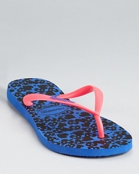Hearts and heart-shaped skulls abound on havaiana's printed Slim Cool flip flops. Hearts and heart-shaped skulls abound on havaiana's printed Slim Cool flip flops.