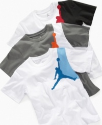 Set your sights high. He'll love lacing up his sneakers to go play when he's outfitted in this Jumpman t-shirt from Jordan. Set your sights high. He'll love lacing up his sneakers to go play when he's outfitted in this Jumpman t-shirt from Jordan.