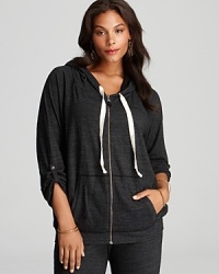Ease into weekend wear with this Splendid Plus hoodie touting a well-worn silhouette and heather finish for vintage appeal. Ease into weekend wear with this Splendid Plus hoodie touting a well-worn silhouette and heather finish for vintage appeal.