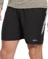 Step up your game in an instant with the performance technology of these Asics running shorts.