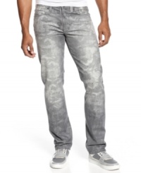 Ready to rock a new look? With a sweet faded camo, these pants set your casual wardrobe at attention. Ready to rock a new look? With a sweet faded camo, these pants set your casual wardrobe at attention.