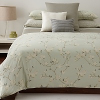 With an all-over textured diamond pattern, this textured Calvin Klein bedskirt adds a rich finishing touch to your bedroom decor. With an all-over textured diamond pattern, this textured Calvin Klein bedskirt adds a rich finishing touch to your bedroom decor.