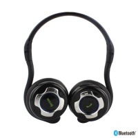iKross A2DP Bluetooth Stereo Headphone Headset with Black Carrying Case - Supports Wireless Music Streaming and Hands-Free calling iKross A2DP Bluetooth Stereo Headphone Headset with Black Carrying Case - Supports Wireless Music Streaming and Hands-Free calling