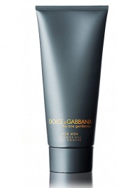 This rich shower gel cleans with a moisturizing lather scented with The One Gentleman. A sublime oriental fougere with vibrant top notes of grapefruit, apple and pepper leading to sophisticated lavender andpatchouli notes blended with a rich cedarwood and vanilla base. This is ultimate connoisseur's scent reflecting the refined charm of a gentleman. 6.7 oz. This rich shower gel cleans with a moisturizing lather scented with The One Gentleman. A sublime oriental fougere with vibrant top notes of grapefruit, apple and pepper leading to sophisticated lavender andpatchouli notes blended with a rich cedarwood and vanilla base. This is ultimate connoisseur's scent reflecting the refined charm of a gentleman. 6.7 oz.