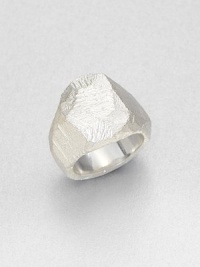 An organically-shaped design that is as edgy, yet modern. BrassMade in Italy An organically-shaped design that is as edgy, yet modern. BrassMade in Italy