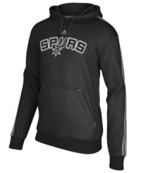 Keep the spirit of the court, and your favorite team, with you everywhere you go in this San Antonio Spurs NBA hoodie from adidas. Keep the spirit of the court, and your favorite team, with you everywhere you go in this San Antonio Spurs NBA hoodie from adidas.