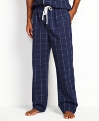 Take this classic to bed for a timeless look with these windowpane check pants from Nautica.