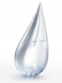 A sophisticated, sensual fragrance with a climate all its own. Top notes: Crisp Green Apple, Verbena Flower, Calabrain Bergamot Heart notes: Dewfruit Berry, Plum, Gardenia, Tuberose Base notes: Red Sandalwood, Tonka Bean, Vanilla, Patchouli Sleek silver metal bottle captures the shape of a rain drop A sophisticated, sensual fragrance with a climate all its own. Top notes: Crisp Green Apple, Verbena Flower, Calabrain Bergamot Heart notes: Dewfruit Berry, Plum, Gardenia, Tuberose Base notes: Red Sandalwood, Tonka Bean, Vanilla, Patchouli Sleek silver metal bottle captures the shape of a rain drop