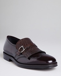 Think Caribbean cool, mid-century, a fine hat and a dapper suit: the Antigua dress loafer from Salvatore Ferragamo embodies the essence of retro-inspired sophistication. Think Caribbean cool, mid-century, a fine hat and a dapper suit: the Antigua dress loafer from Salvatore Ferragamo embodies the essence of retro-inspired sophistication.