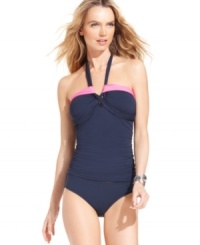 Dive into style with Anne Cole's beach-ready tankini top! Crisscrossing halter straps and simple colorblocking make this the perfect look for the sand and sun.