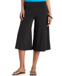 Make yourself comfortable with AGB's stretch jersey gaucho pants. The swingy, wide legs create a dramatic casual look! Make yourself comfortable with AGB's stretch jersey gaucho pants. The swingy, wide legs create a dramatic casual look!