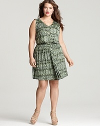T Bags Plus Size Printed Dress T Bags Plus Size Printed Dress