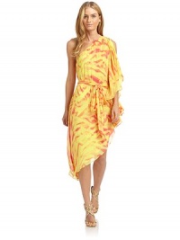THE LOOKCrinkle designAbstract printAsymmetrical one-shoulder styleDraped flutter detailSelf-tie beltTHE FITAbout 44 from shoulder to hemTHE MATERIALSilkFully linedCARE & ORIGINDry cleanImportedModel shown is 5'8 (172½cm) wearing US size Small. THE LOOKCrinkle designAbstract printAsymmetrical one-shoulder styleDraped flutter detailSelf-tie beltTHE FITAbout 44 from shoulder to hemTHE MATERIALSilkFully linedCARE & ORIGINDry cleanImportedModel shown is 5'8 (172½cm) wearing US size Small.