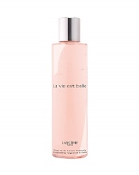 Softens. Soothes. Revitalizes.A soft and gentle fragrance Shower Gel that transforms into a lavish, softening foam. The revitalizing result is beautifully scented skin that is both silky and clean. Softens. Soothes. Revitalizes.A soft and gentle fragrance Shower Gel that transforms into a lavish, softening foam. The revitalizing result is beautifully scented skin that is both silky and clean.