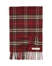 A plush cashmere scarf in Burberry's iconic check. A plush cashmere scarf in Burberry's iconic check.