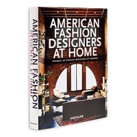 American Fashion Designers at Home offers an intimate look into the private quarters of more than 100 members of the Council of Fashion Designers of Americafrom the classic elegance of Carolina Herrera's Louis XVinfluenced New York apartment to the pink-mirrored, flower-filled flat of Betsey Johnson. This collectible, one-of-a-kind sneak peek into the lives of CFDA stars reveals that fashions most creative minds also take their work home them. American Fashion Designers at Home offers an intimate look into the private quarters of more than 100 members of the Council of Fashion Designers of Americafrom the classic elegance of Carolina Herrera's Louis XVinfluenced New York apartment to the pink-mirrored, flower-filled flat of Betsey Johnson. This collectible, one-of-a-kind sneak peek into the lives of CFDA stars reveals that fashions most creative minds also take their work home them.