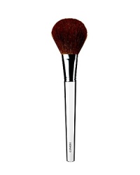 Large, allover face brush dusts on loose or pressed powder for smooth, even application. Load brush with powder, then gently tap on palm of hand to shake off excess before sweeping over face. Works well with bronzing powder, too. Unique antibacterial technology.