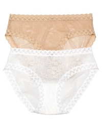Briefs with geometric lace trim along the waist and leg bands, a flattering style from Natori. Style #756042 Briefs with geometric lace trim along the waist and leg bands, a flattering style from Natori. Style #756042