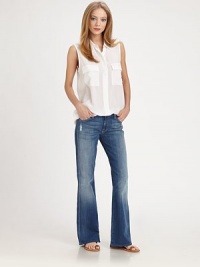 Lightweight stretch denim in a slightly distressed vintage wash, slim-fitting in a contour-hugging silhouette.THE FITPetite fitContour waistbandRise, about 6¾Inseam, about 31½THE DETAILSZip flyFour-pocket styleA-stitching on back pockets98% cotton/2% spandexMachine washMade in USA of imported fabricModel shown is 5'11 (180cm) wearing US size 4. Lightweight stretch denim in a slightly distressed vintage wash, slim-fitting in a contour-hugging silhouette.THE FITPetite fitContour waistbandRise, about 6¾Inseam, about 31½THE DETAILSZip flyFour-pocket styleA-stitching on back pockets98% cotton/2% spandexMachine washMade in USA of imported fabricModel shown is 5'11 (180cm) wearing US size 4.