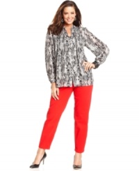 From day to sophisticated play, Jones New York Signature's plus size skinny pants are wardrobe must-haves. From day to sophisticated play, Jones New York Signature's plus size skinny pants are wardrobe must-haves.